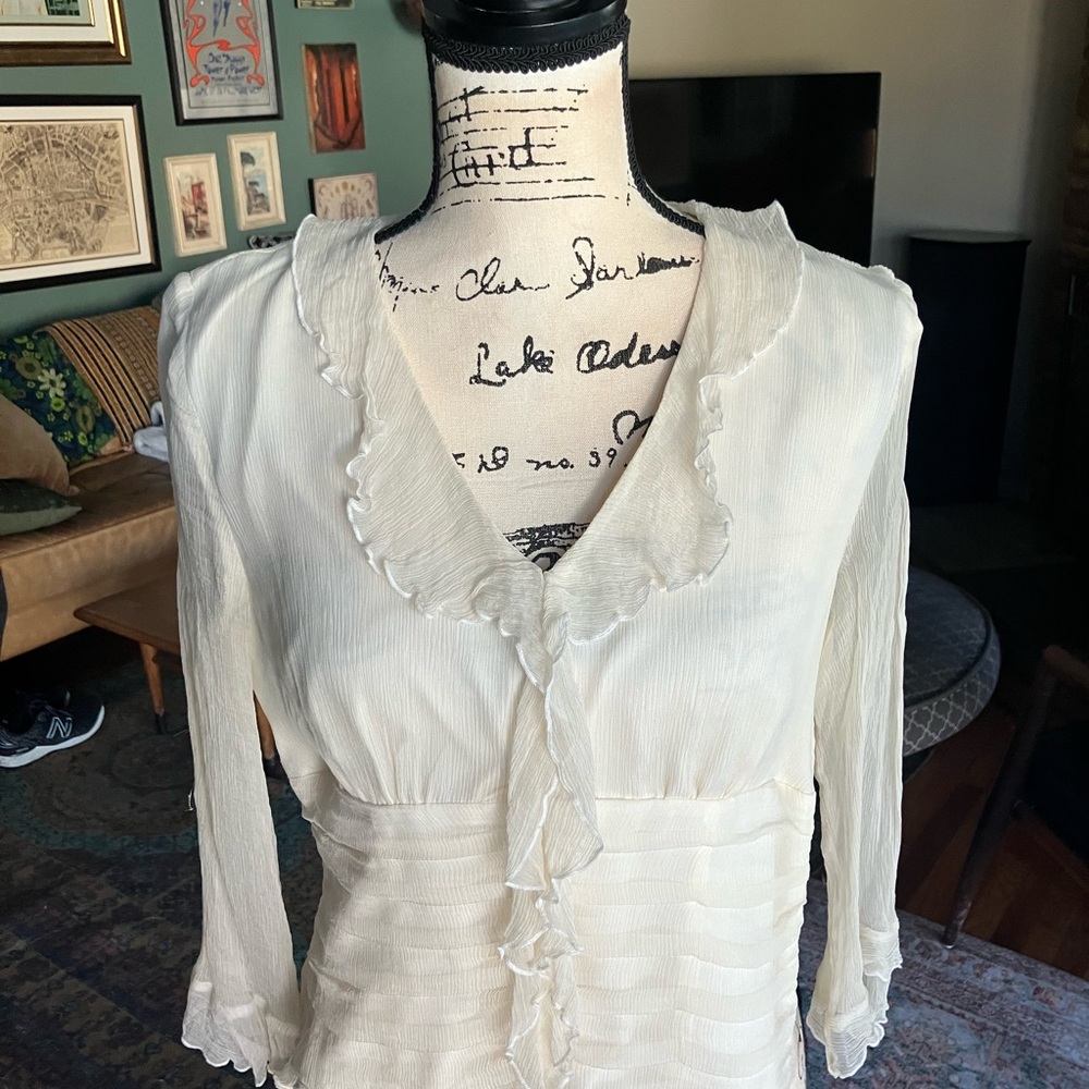 WDNY Off-White Fluttery Silk Blouse